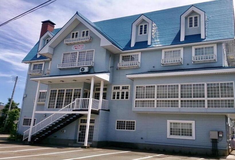 Пансион Snowhouse Memorie Hotel 石打丸山