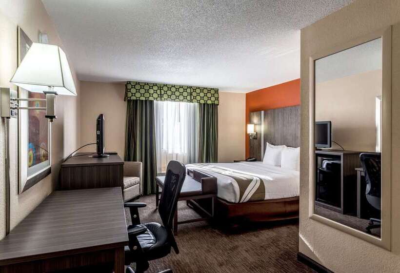 בית מלון כפרי Comfort Inn & Suites Nashville Downtown Stadium