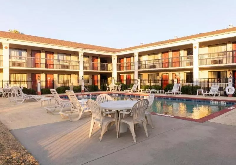 فندق Days Inn By Wyndham Adairsville