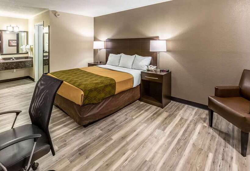 فندق Econo Lodge Inn & Suites