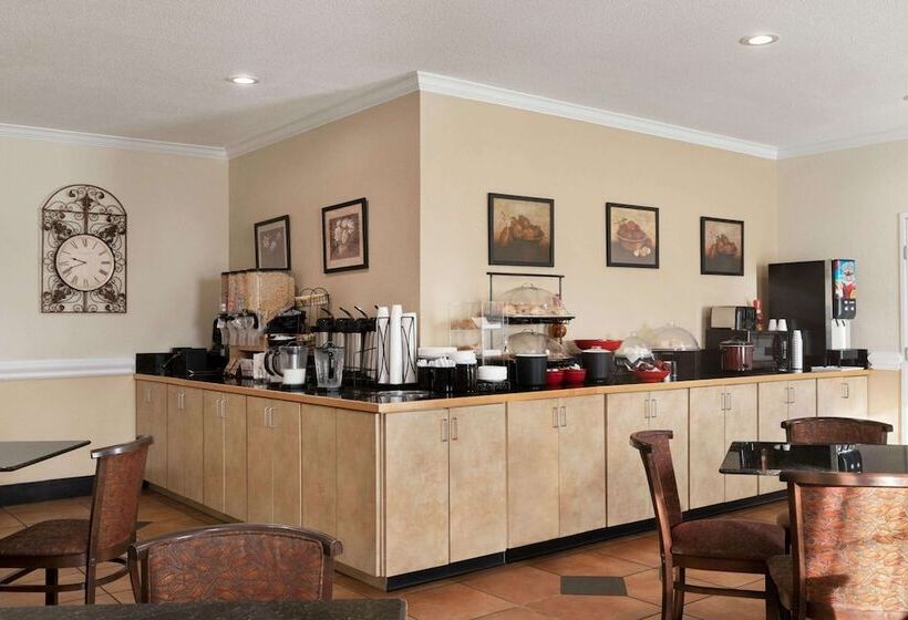 בית מלון כפרי Ramada By Wyndham Elizabethtown