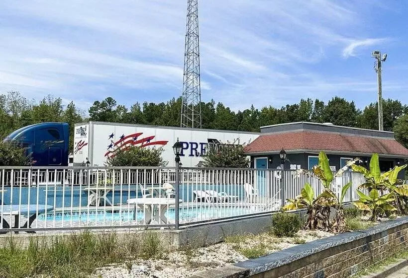 ホテル Executive Inn Ridgeway I 77