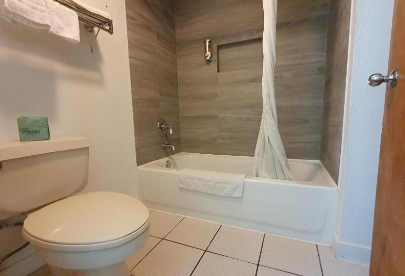 בית מלון כפרי South Padre Island Inn