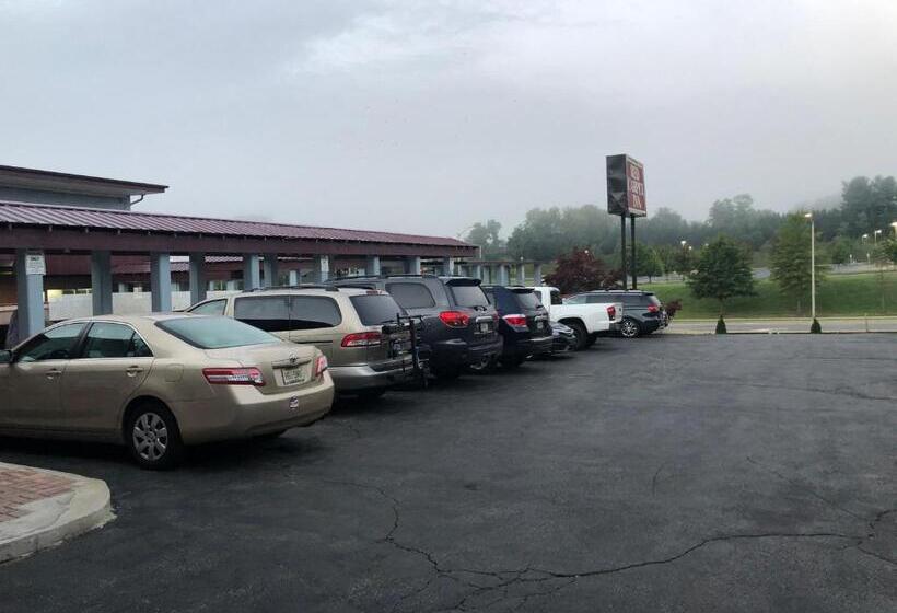 فندق Red Carpet Inn  Blacksburg