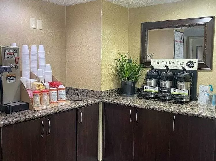 호텔 Red Roof Inn Edison