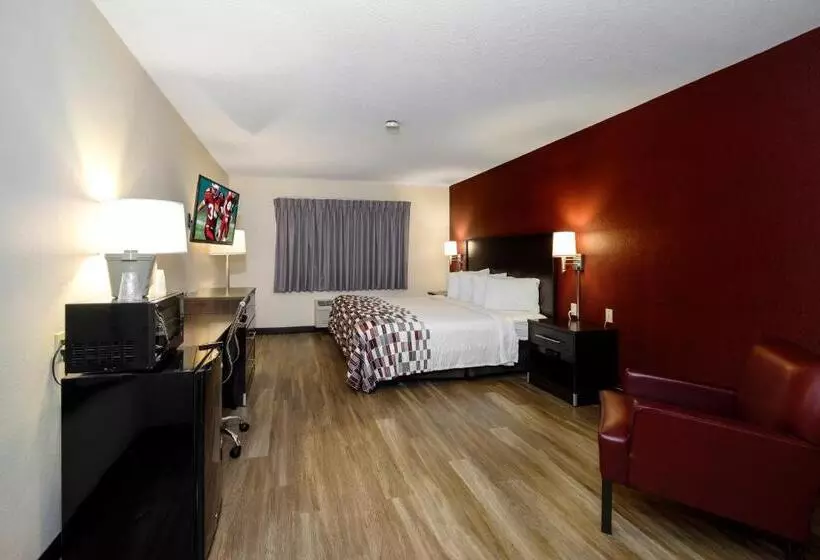 فندق Red Roof Inn Holton