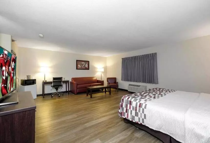 فندق Red Roof Inn Holton