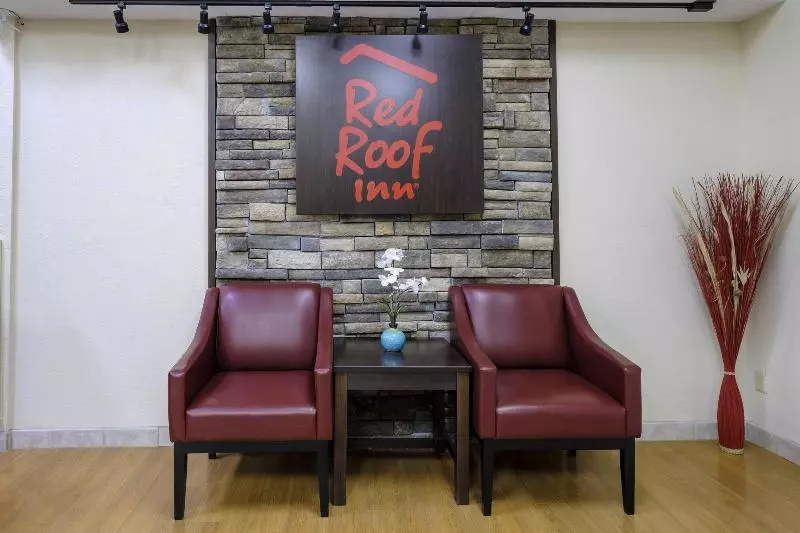 فندق Red Roof Inn Holton