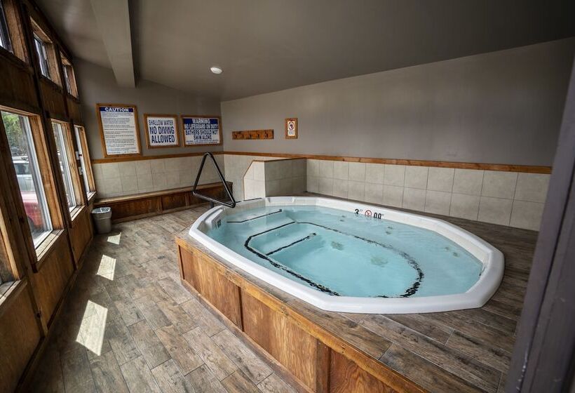 هتل Red Stone Inn