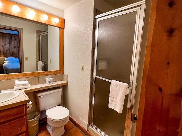 هتل Red Stone Inn