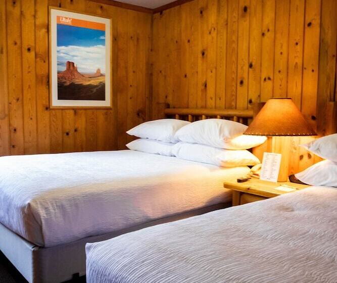 هتل Red Stone Inn