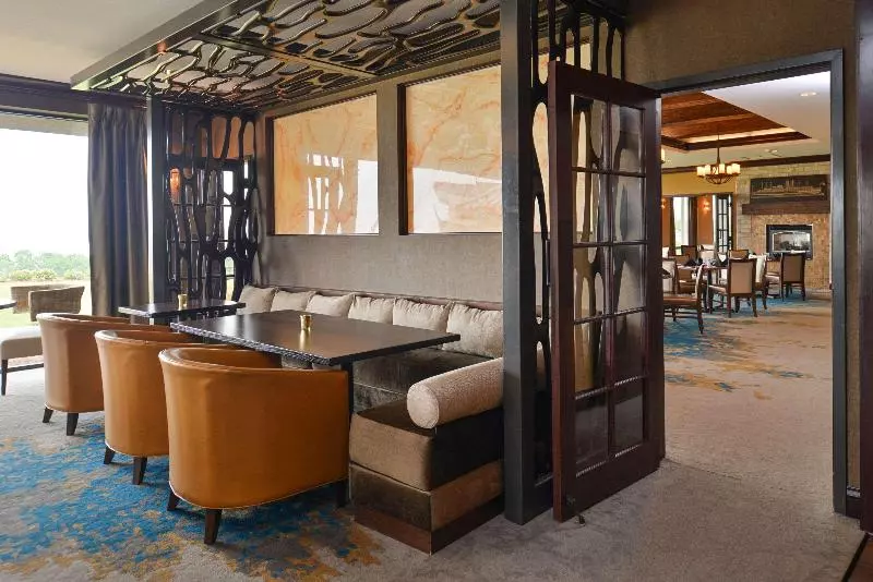 Vue, Ascend Hotel Collection