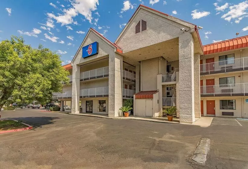 Motel 6 Fresno, Ca   Yosemite Hwy
