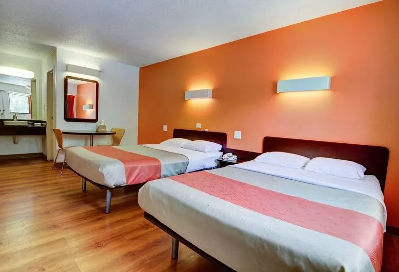 Motel 6 Kansas City, Mo