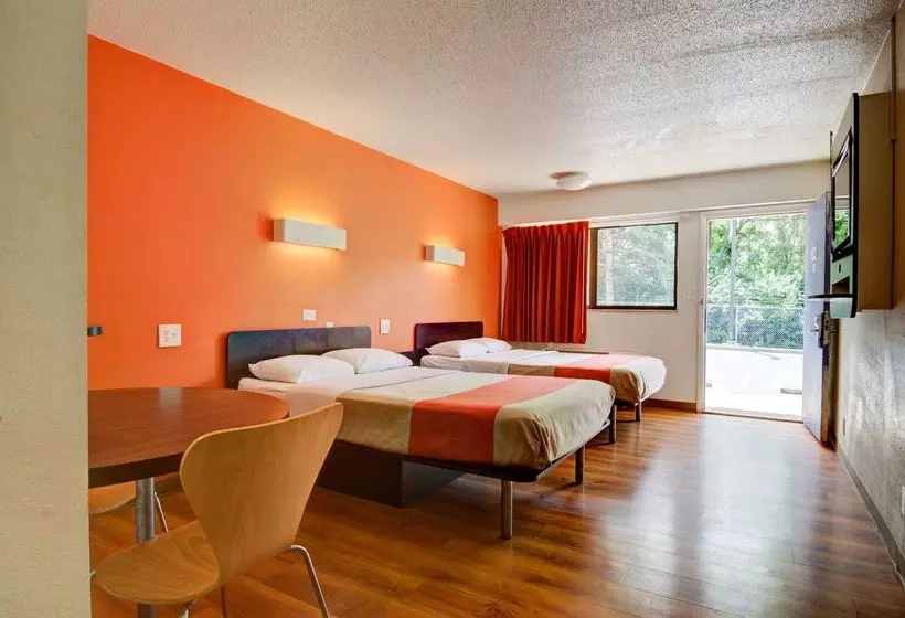 Motel 6 Kansas City, Mo