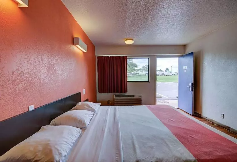 Motel 6 Kansas City, Mo