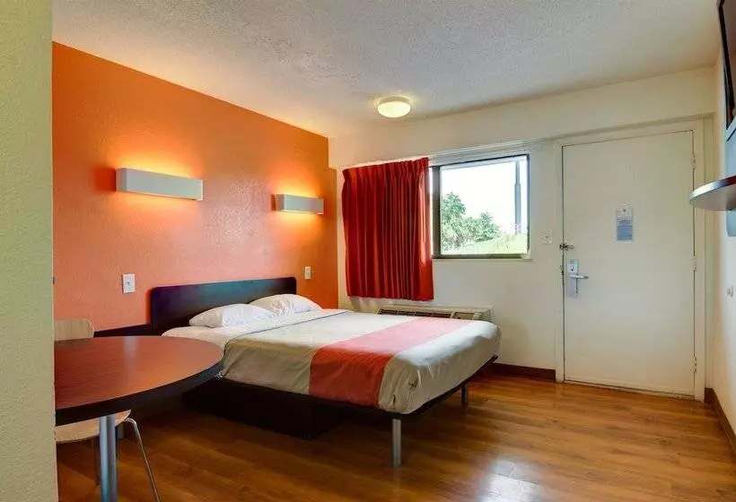 Motel 6 Kansas City, Mo