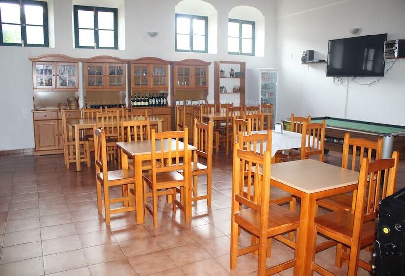 Albergue Camino De Santiago   Hostel