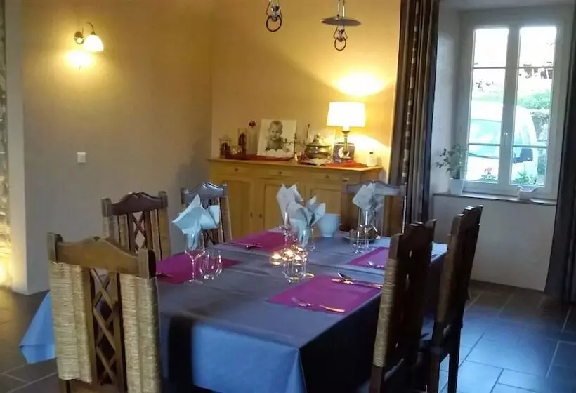 ベッドアンドブレックファースト Le Buala Maison D Hôtes