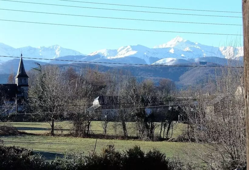 ベッドアンドブレックファースト Le Buala Maison D Hôtes