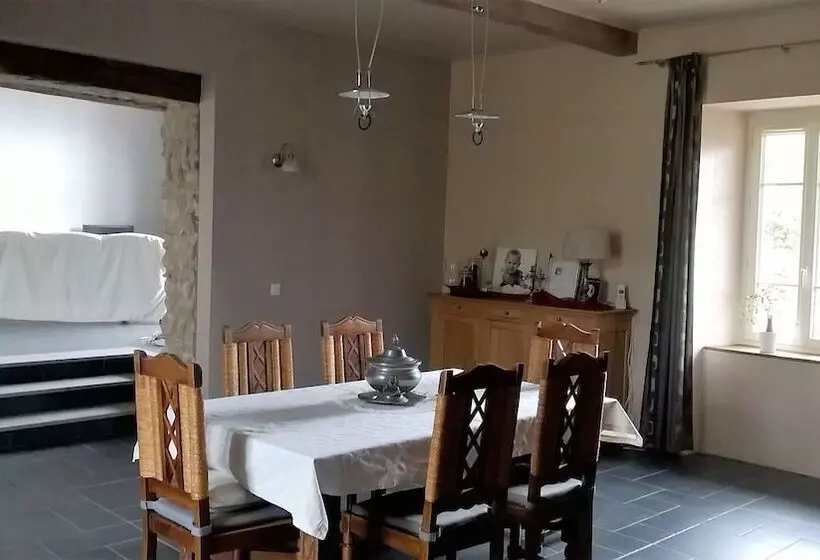 ベッドアンドブレックファースト Le Buala Maison D Hôtes