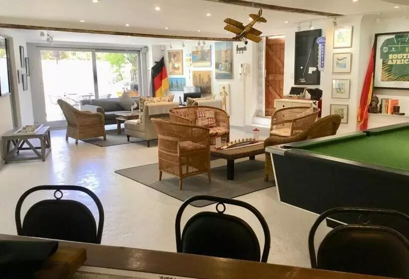 Majatalo Oceangolf Guest House