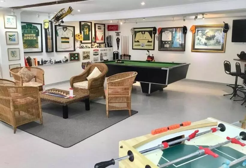 Majatalo Oceangolf Guest House