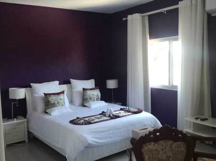 تختخواب و صبحانه Villa Luiza Boutique