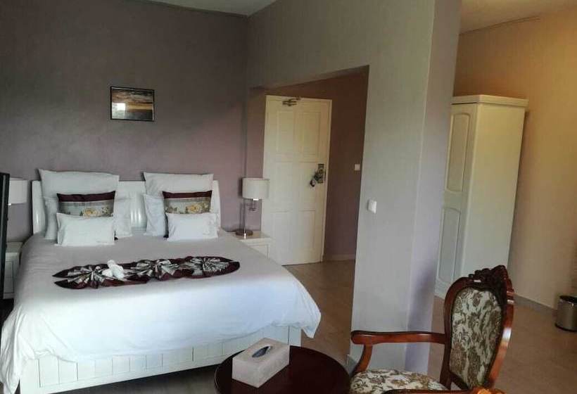 تختخواب و صبحانه Villa Luiza Boutique
