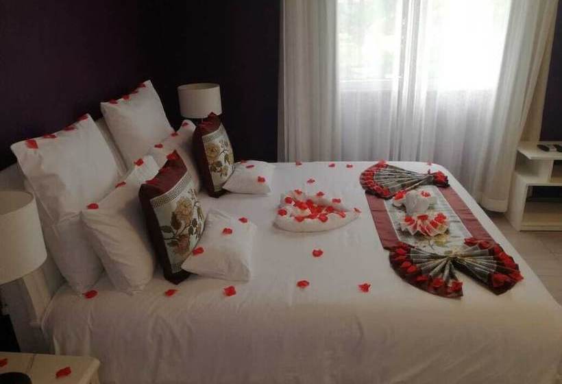 تختخواب و صبحانه Villa Luiza Boutique