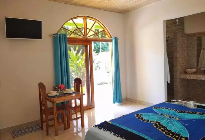 Hotelli Coco Beach Village