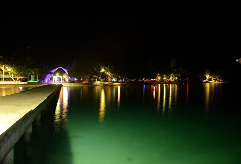 هتل Cornerstay At Dhangethi