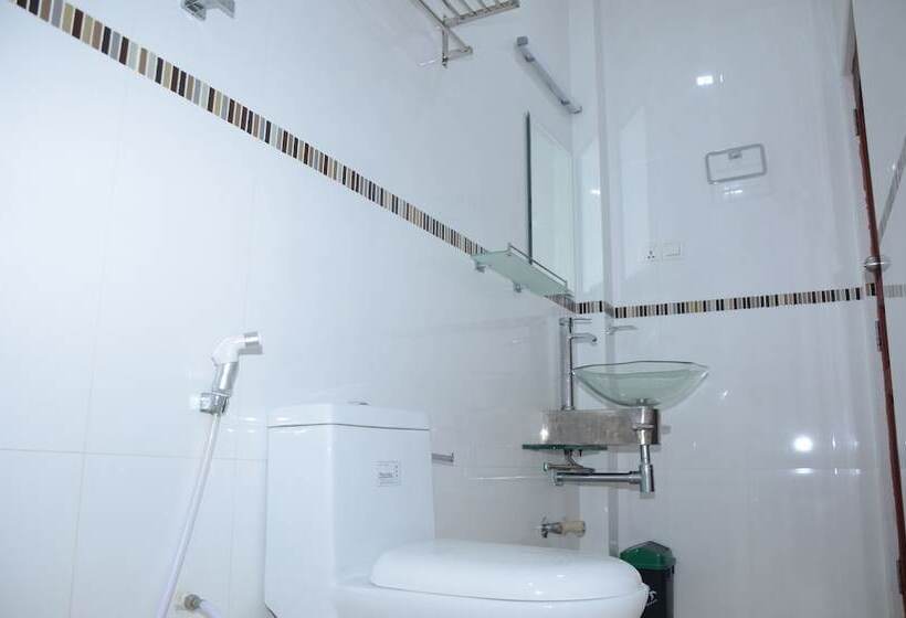 هتل Cornerstay At Dhangethi