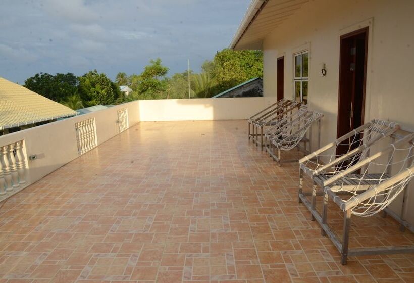 هتل Cornerstay At Dhangethi