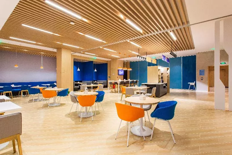 ホテル Holiday Inn Express Jiangmen Jianghai By Ihg