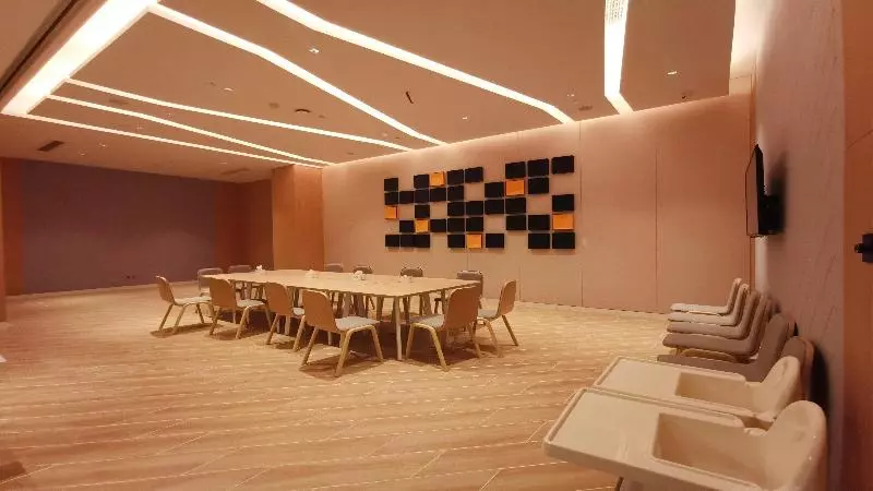 ホテル Holiday Inn Express Jiangmen Jianghai By Ihg