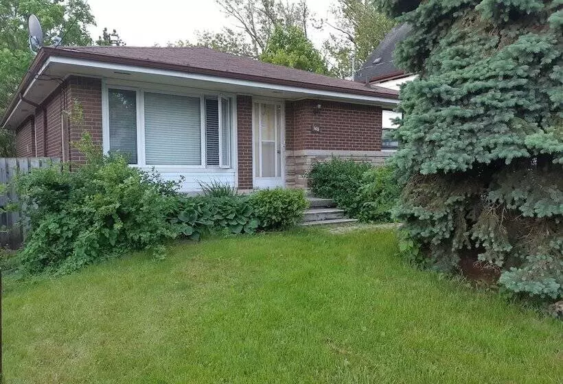 Majatalo Mcmaster Accommodations