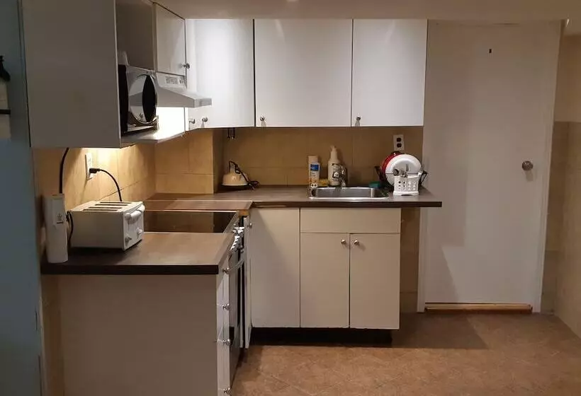 Majatalo Mcmaster Accommodations