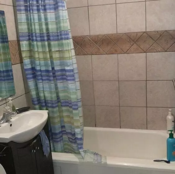 Majatalo Mcmaster Accommodations