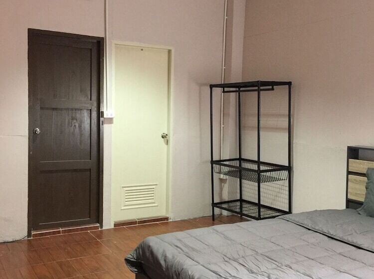 پانسیون Smile Home Guesthouse