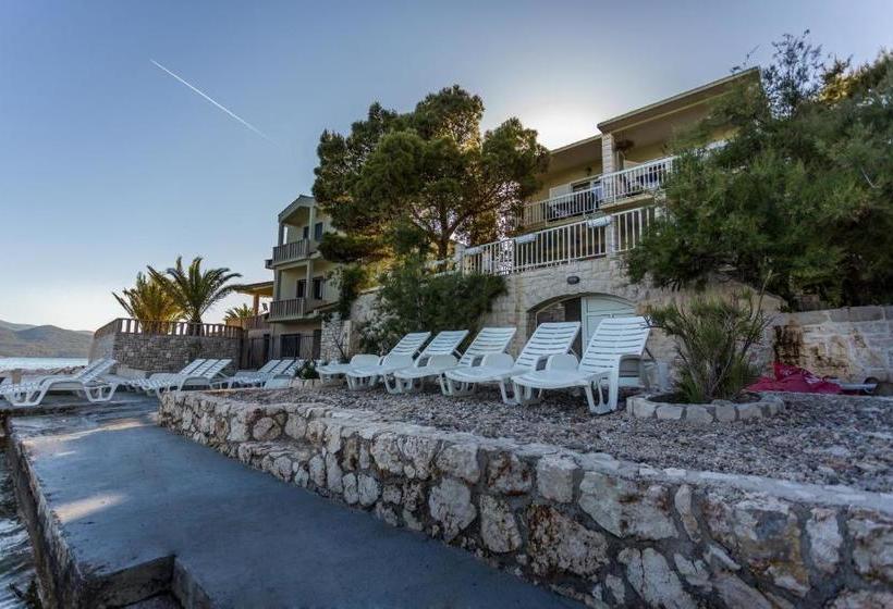 Apartments Krstičević