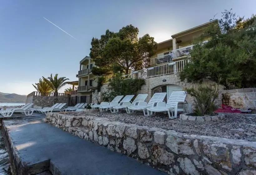 Apartments Krstičević