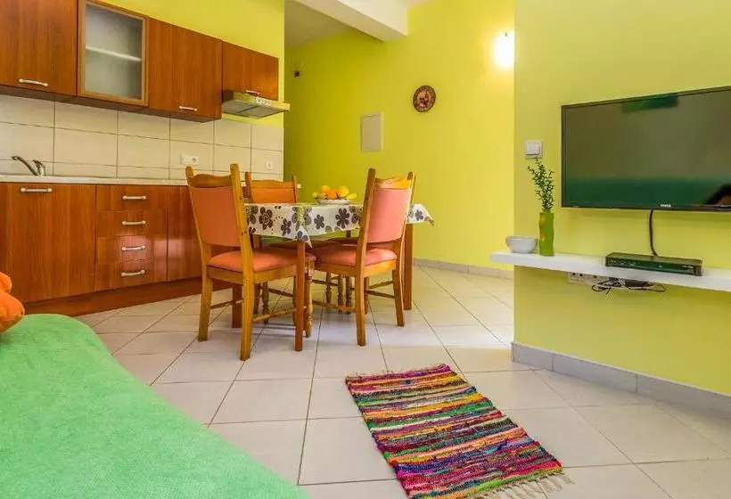 Apartments Krstičević