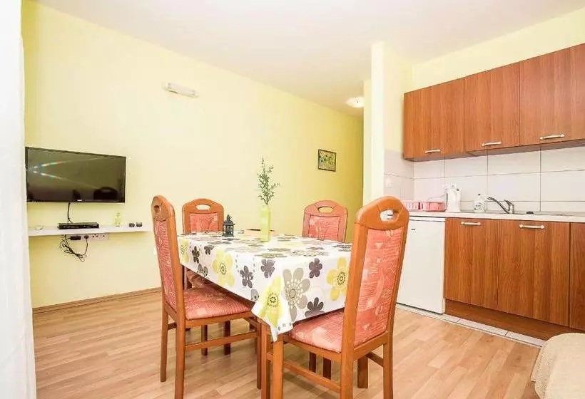 Apartments Krstičević