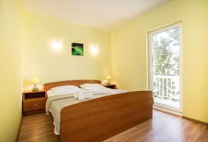 Apartments Krstičević