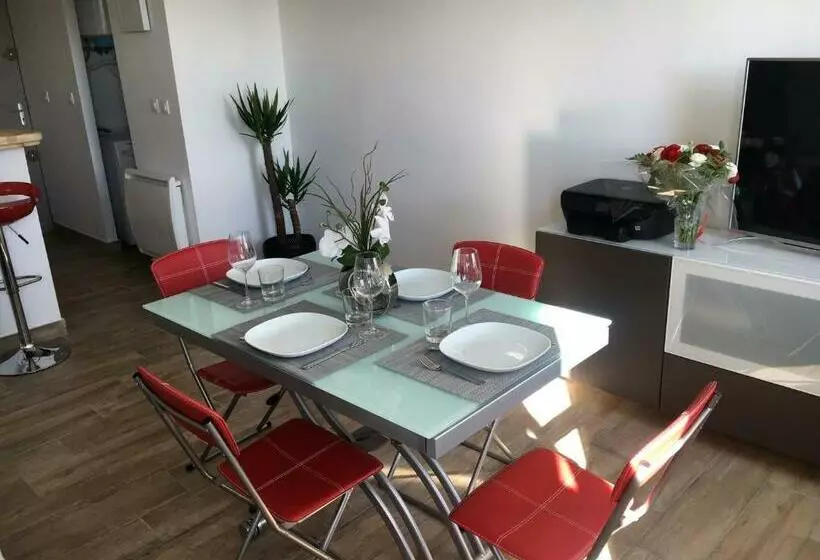 Cosy T2 Port De Toulon Stade Mayol Clim, Wifi Gratuit
