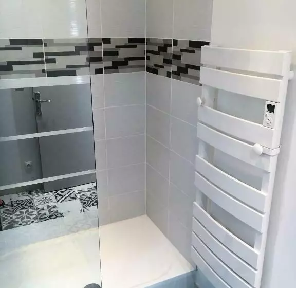 Cosy T2 Port De Toulon Stade Mayol Clim, Wifi Gratuit