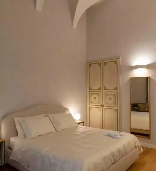 ベッドアンドブレックファースト Dimora Storica Lo Svevo