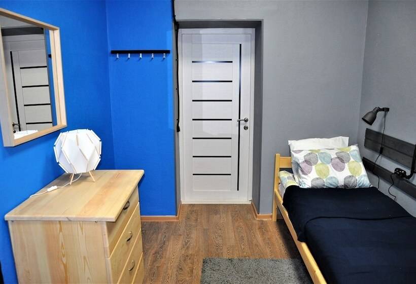 Good Night Rooms & Hostel