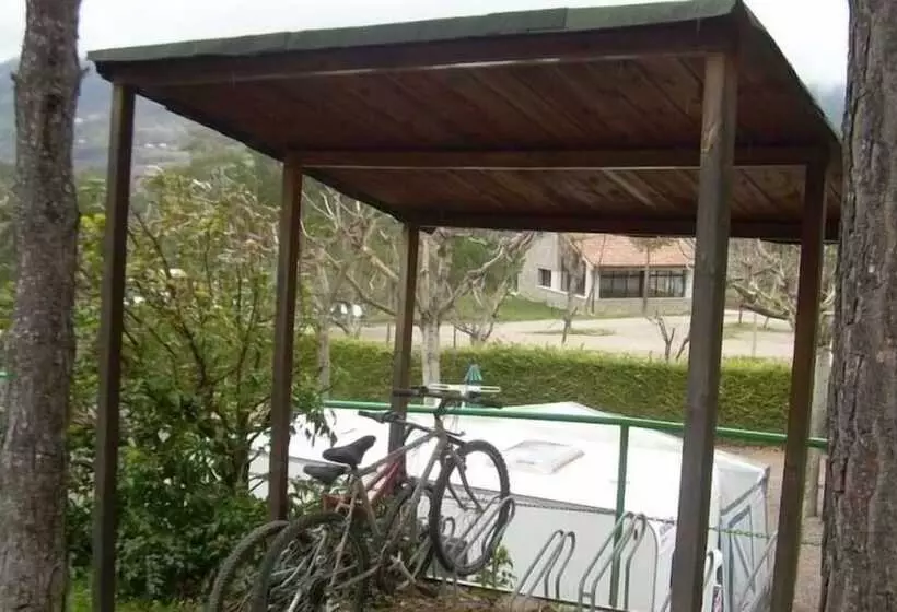 ホテル Camping Repòs Del Pedraforca